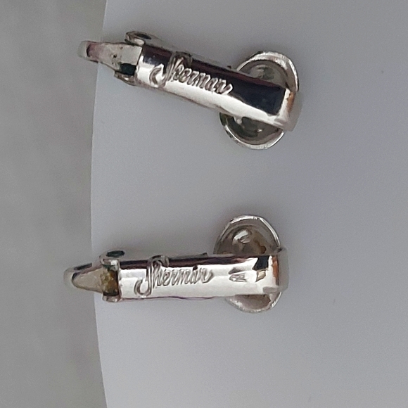 Sherman Rhinestone Pink Aurora Borealis Earrings, Sherman Pink Dangle earrings - Picture 5 of 5